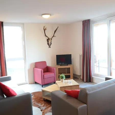 Spacious, Modern Apartment, Ten Minutes Walk From The Centre 빈터베르크